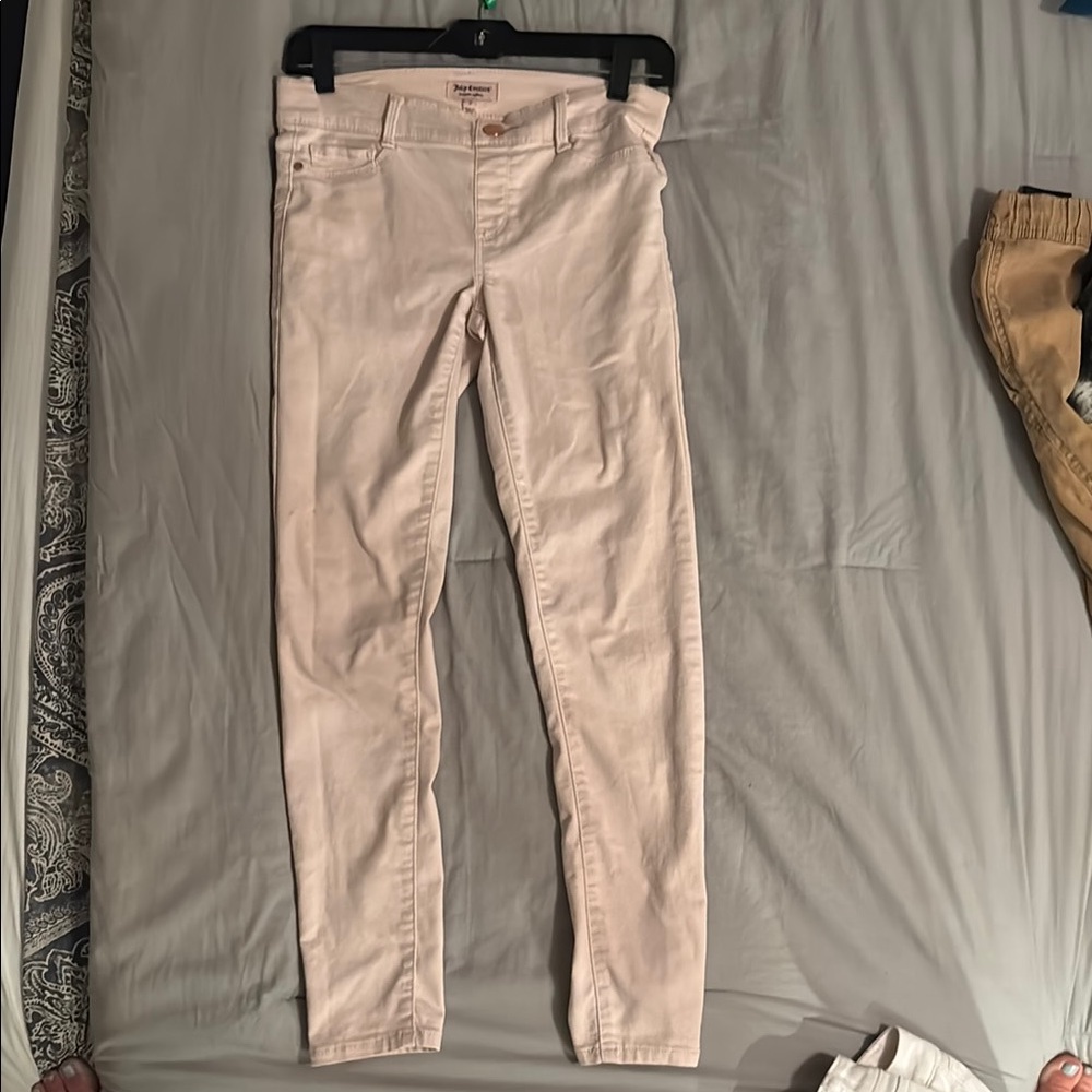 Cream Skinny Jeans with Stretch Fabric